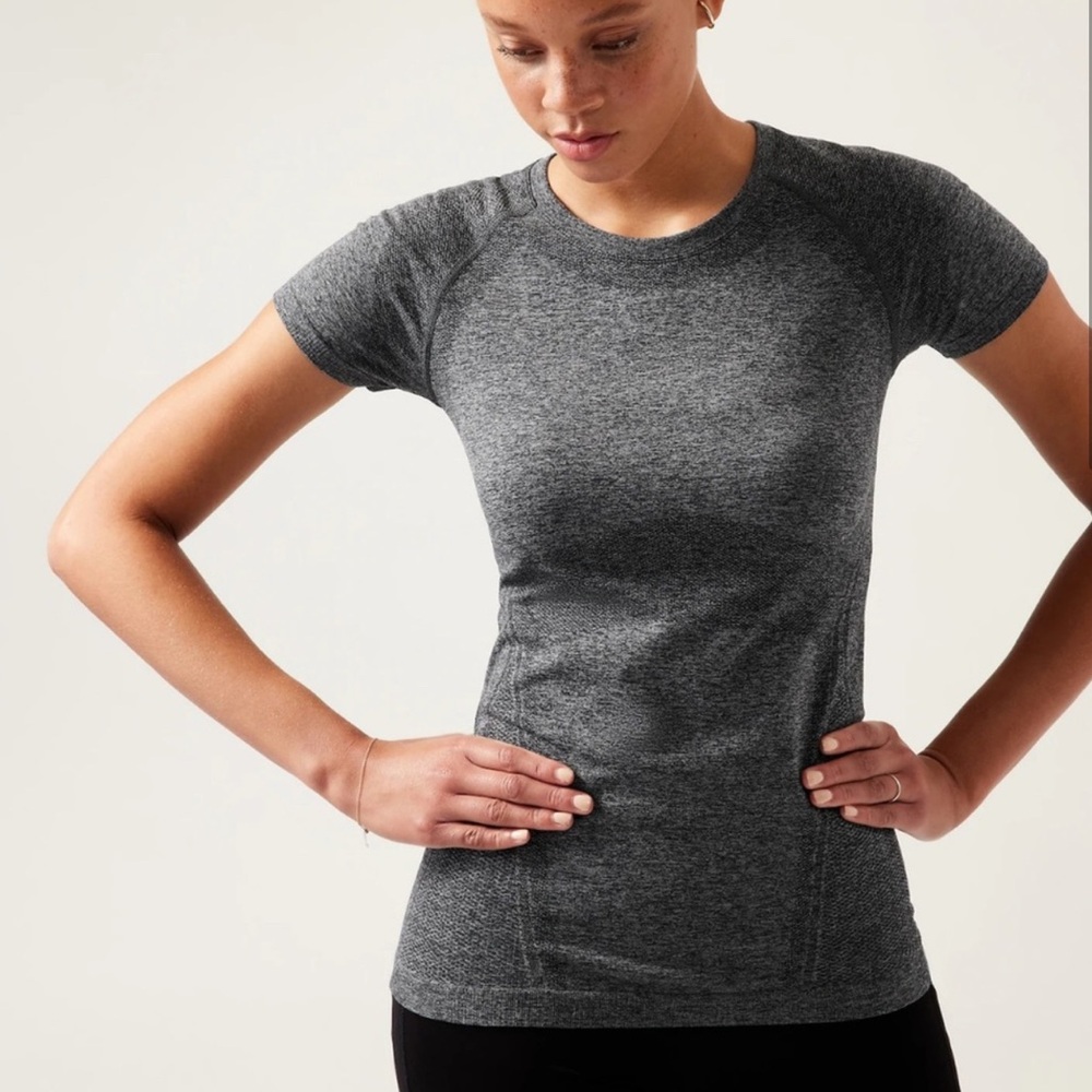 Athleta Gray Women's Athletic Top Size M
